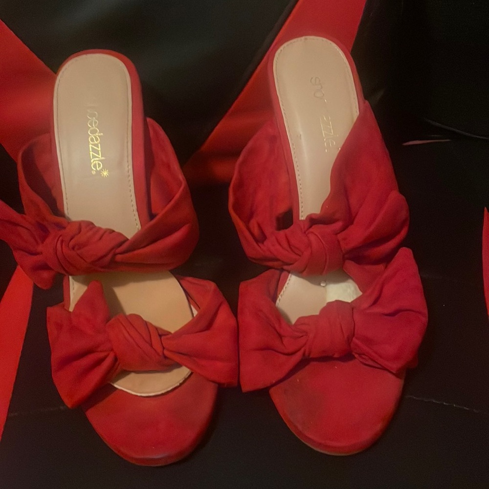 Red strapless with a bow Shoe Dazzle Heel